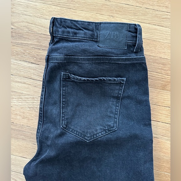 ZARA High Rise Straight Leg Jeans - Picture 4 of 4